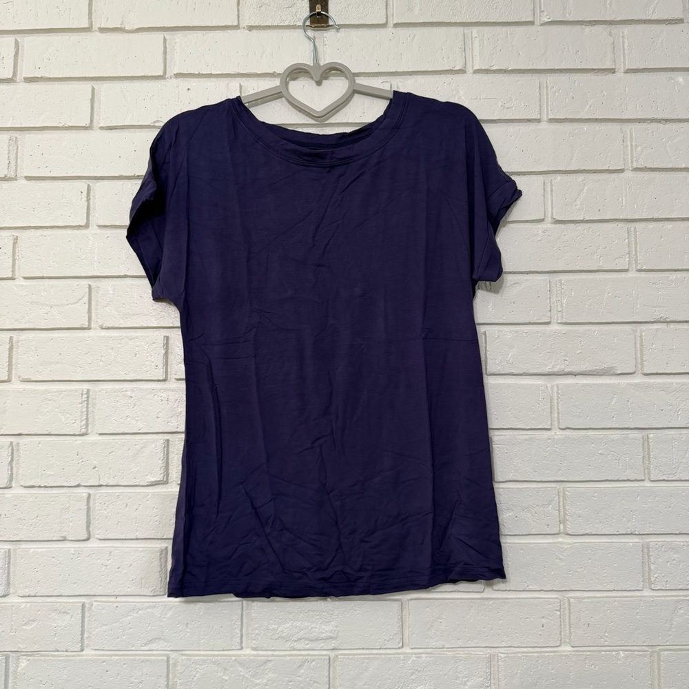 Haola Deep Navy / Plum Short Sleeve Tee – Size Small – New